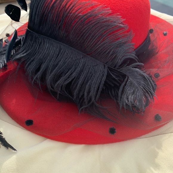 Hat - Picture 4 of 6